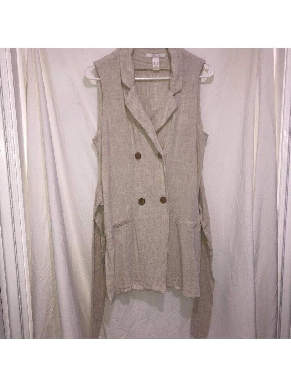 𝅺NWOT Ladies ReVamped sleeveless tunic Size L